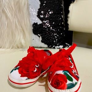 Baby girl shoes red roses NEW sizes 1-6 months